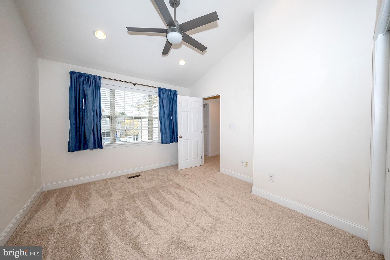 APPLEBROOK MEADOWS - Residential