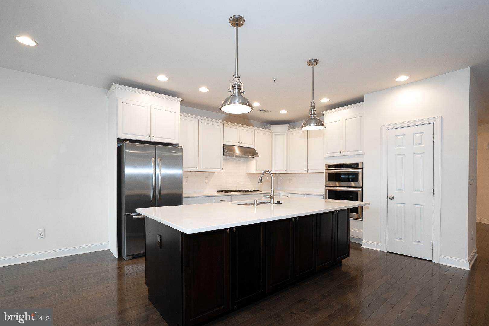 APPLEBROOK MEADOWS - Residential