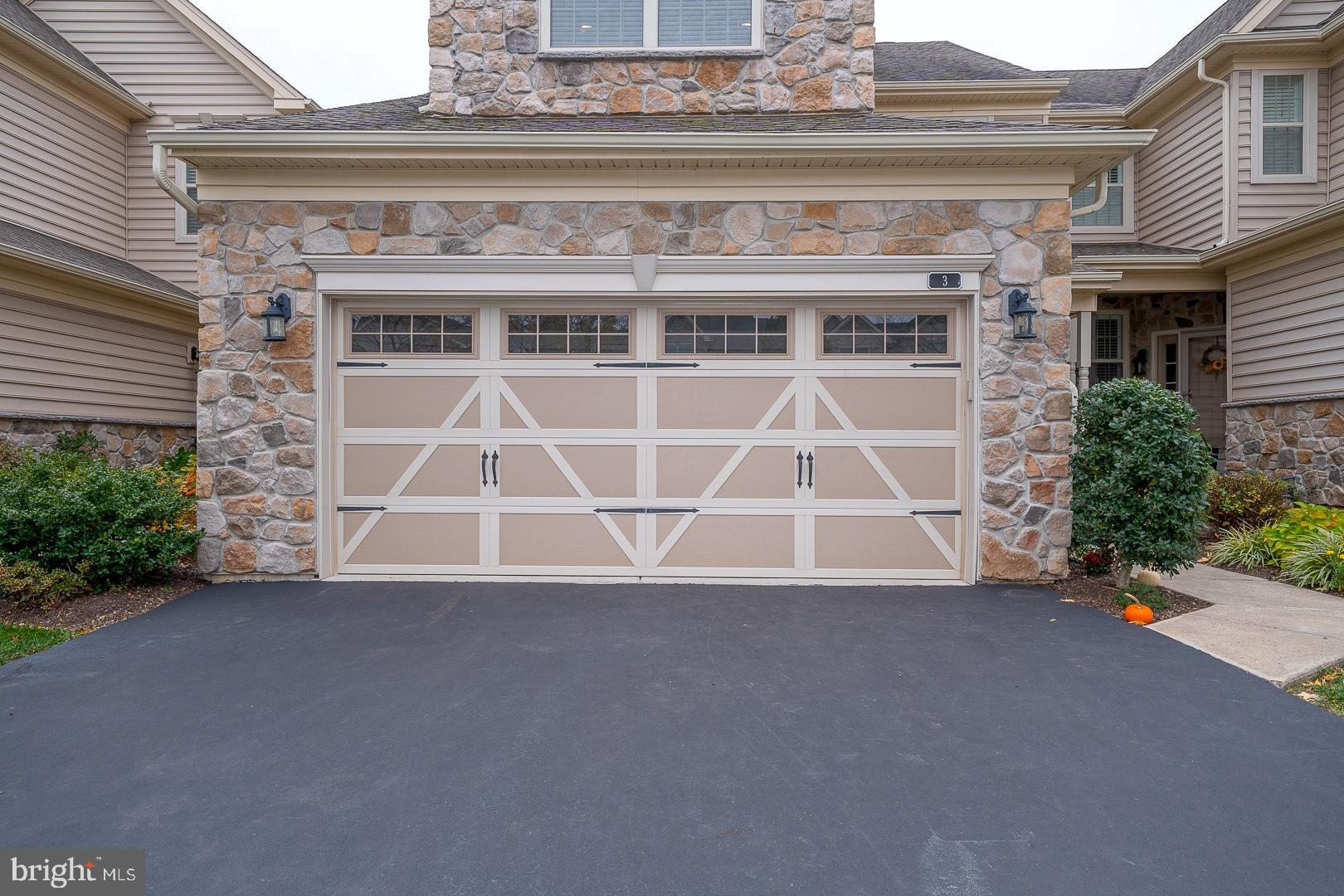 APPLEBROOK MEADOWS - Residential