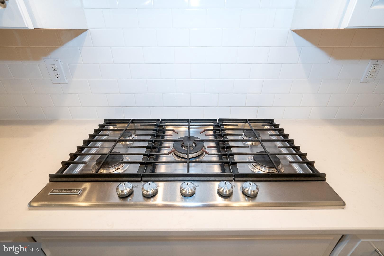 APPLEBROOK MEADOWS - Residential