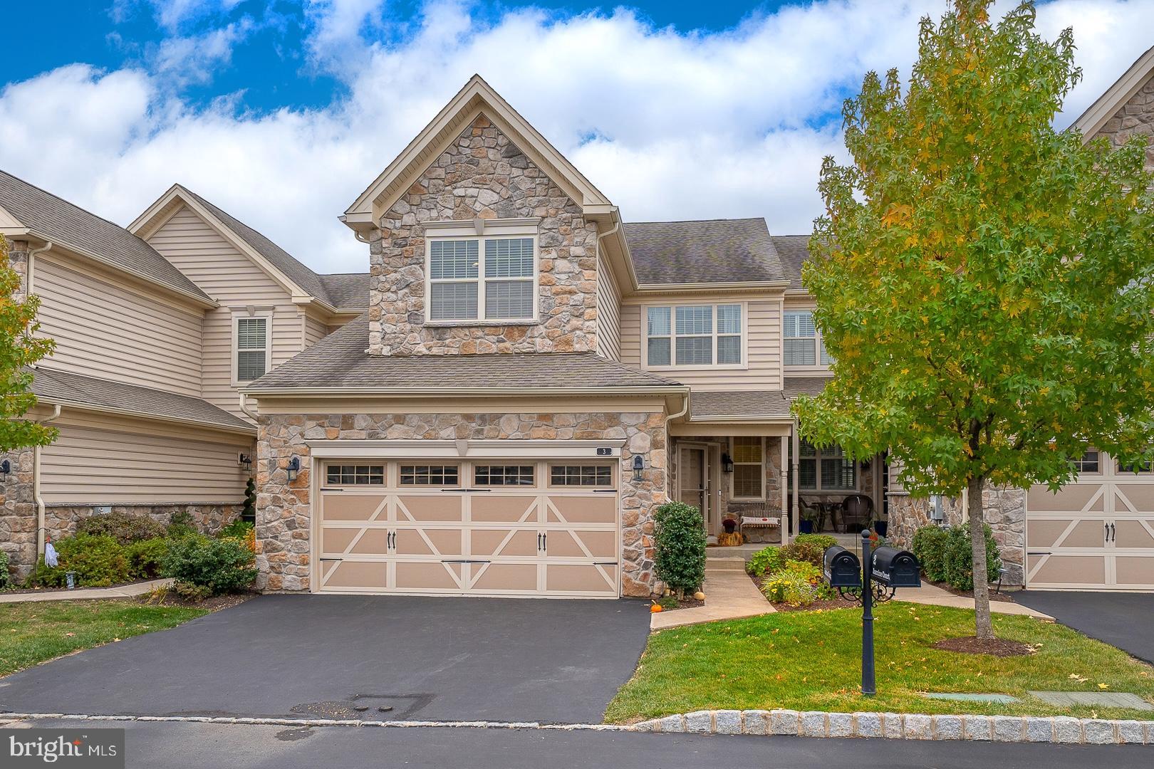 APPLEBROOK MEADOWS - Residential