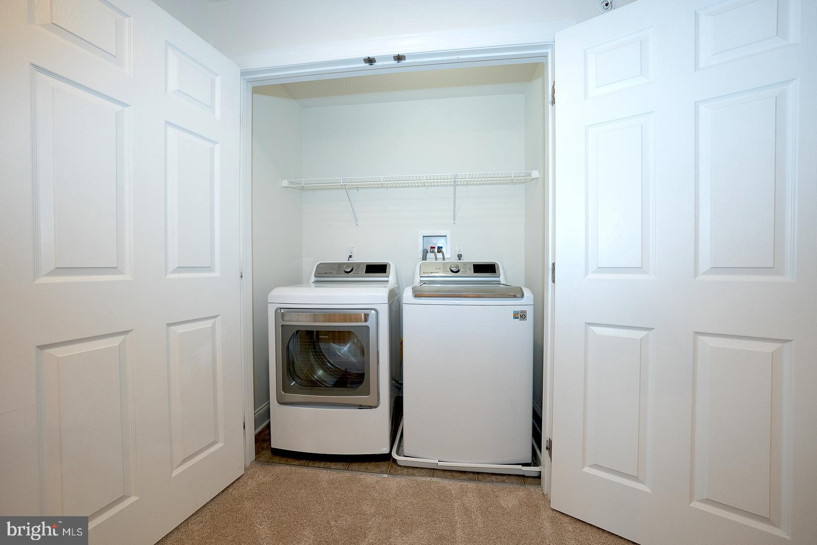 APPLEBROOK MEADOWS - Residential