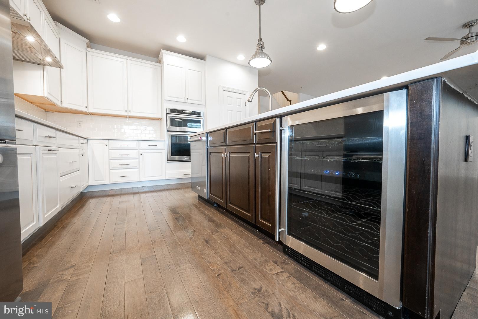 APPLEBROOK MEADOWS - Residential