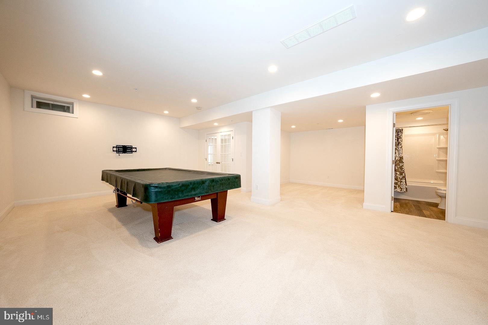 APPLEBROOK MEADOWS - Residential