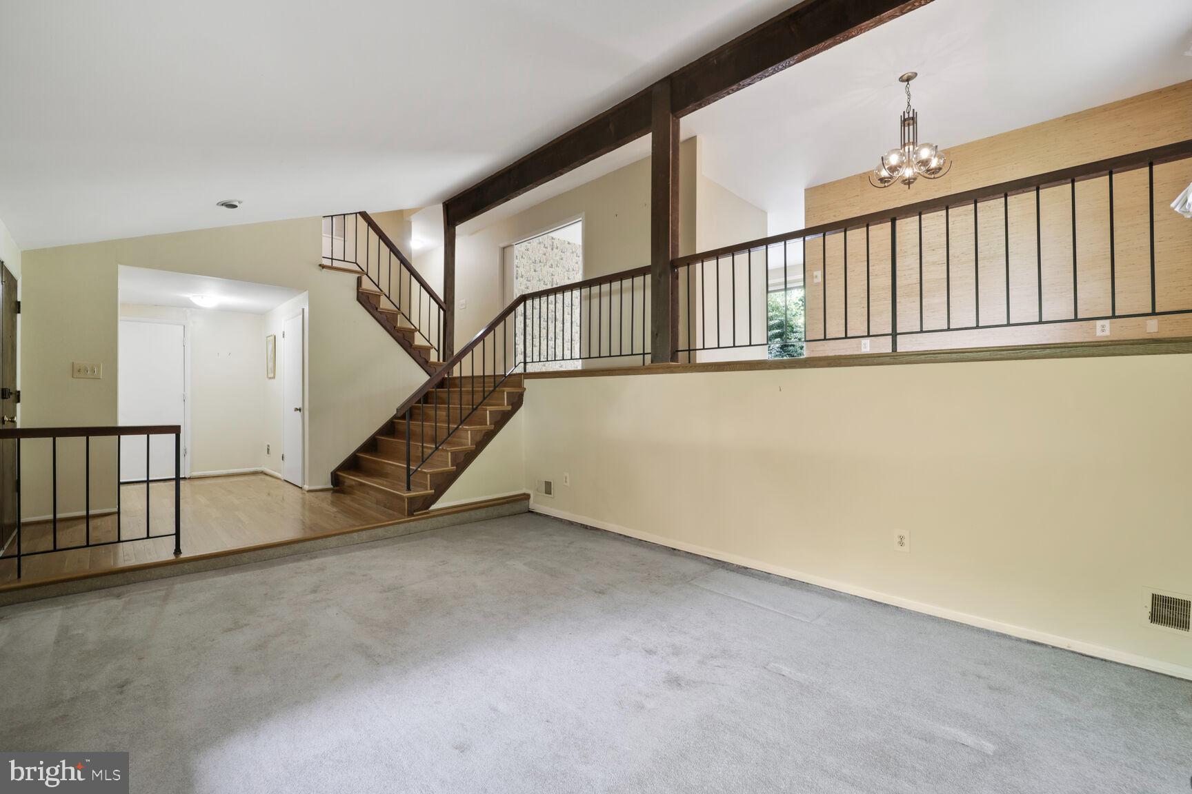 6400 RECREATION LANE