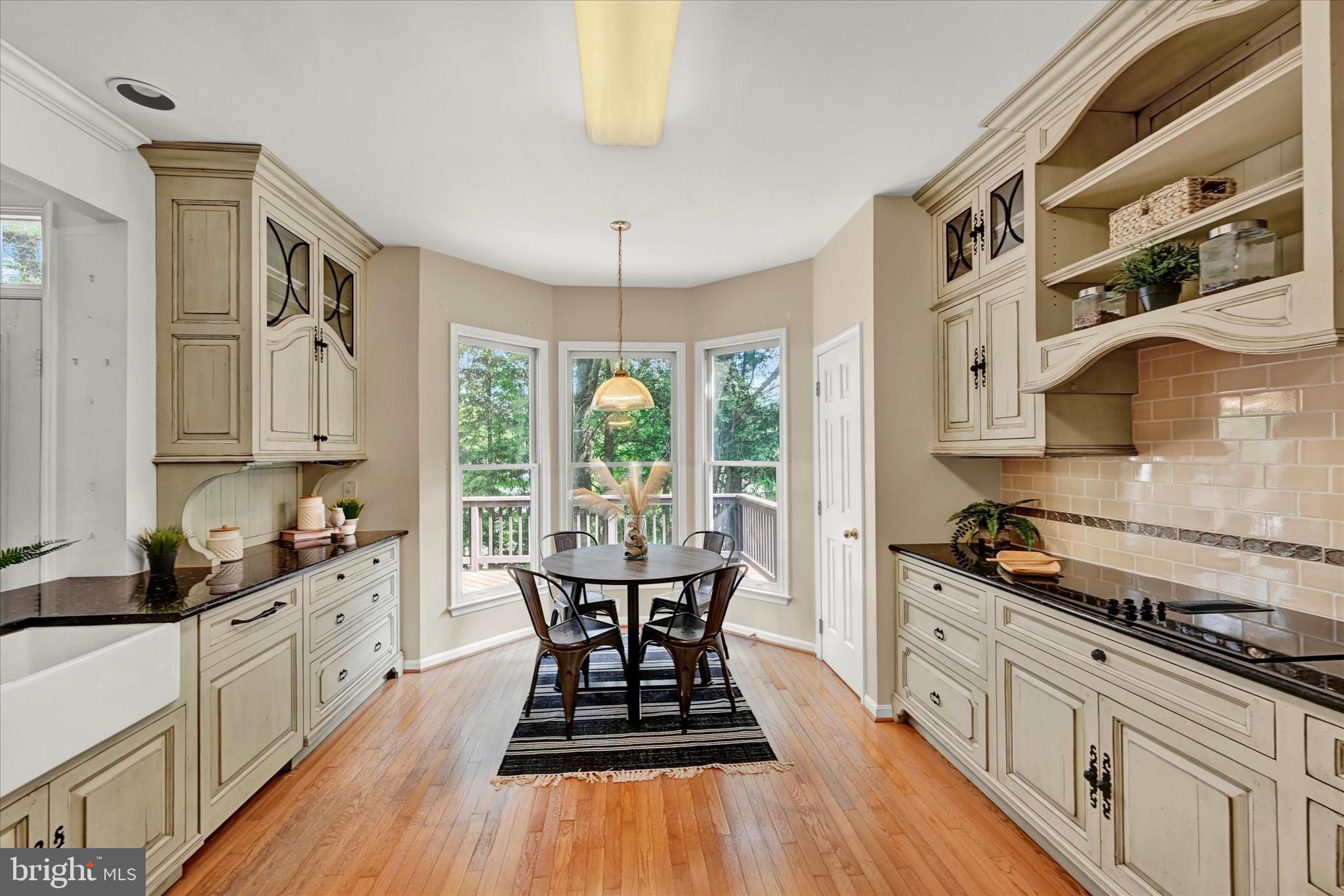 PEBBLE CREEK - Residential