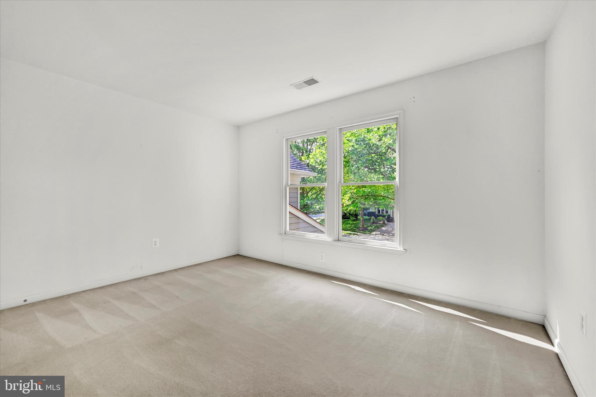 PEBBLE CREEK - Residential