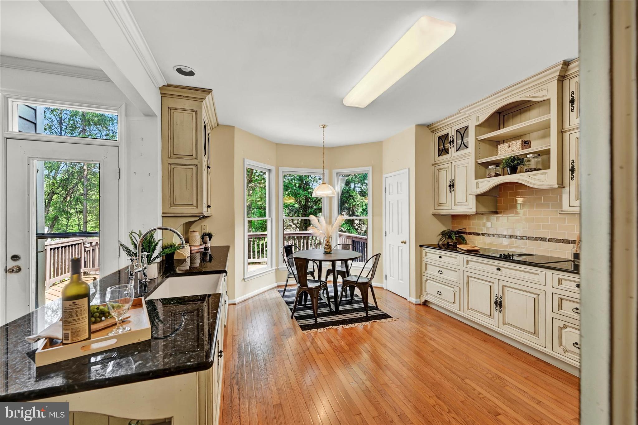 PEBBLE CREEK - Residential