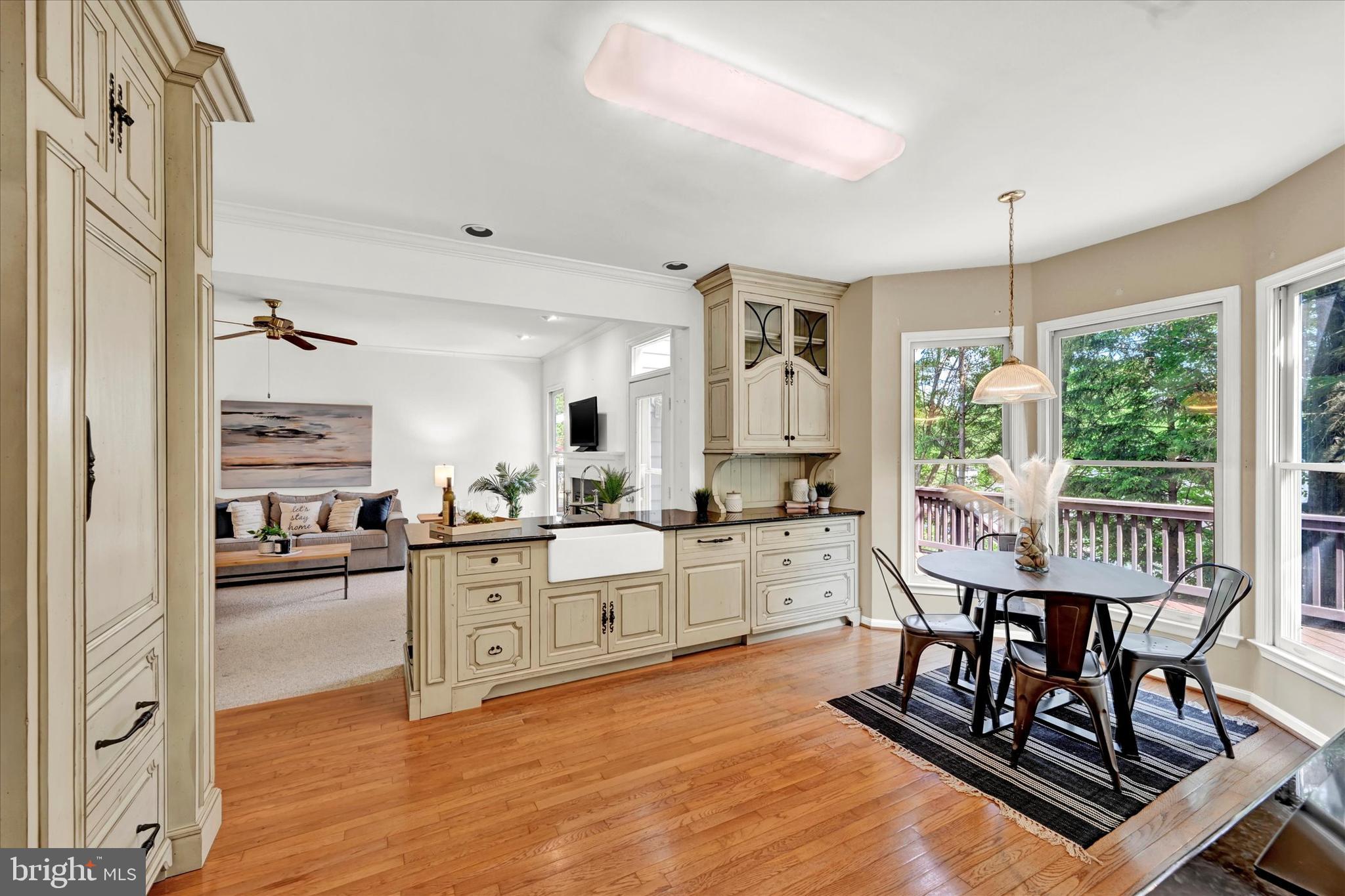 PEBBLE CREEK - Residential