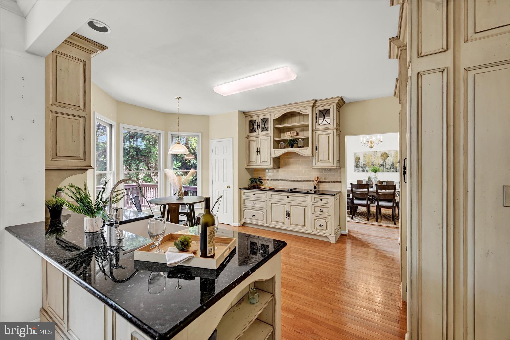 PEBBLE CREEK - Residential