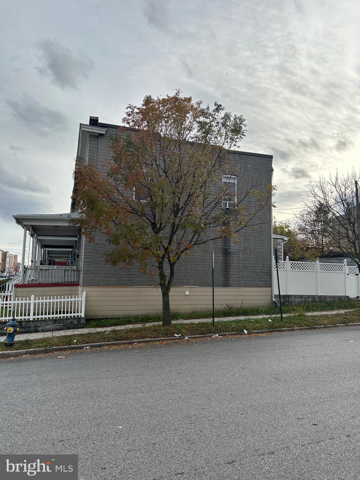 MONDAWMIN - Residential Lease