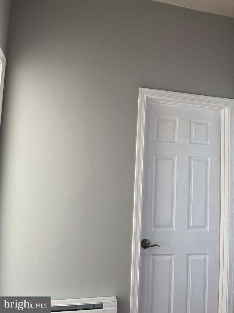 MONDAWMIN - Residential Lease