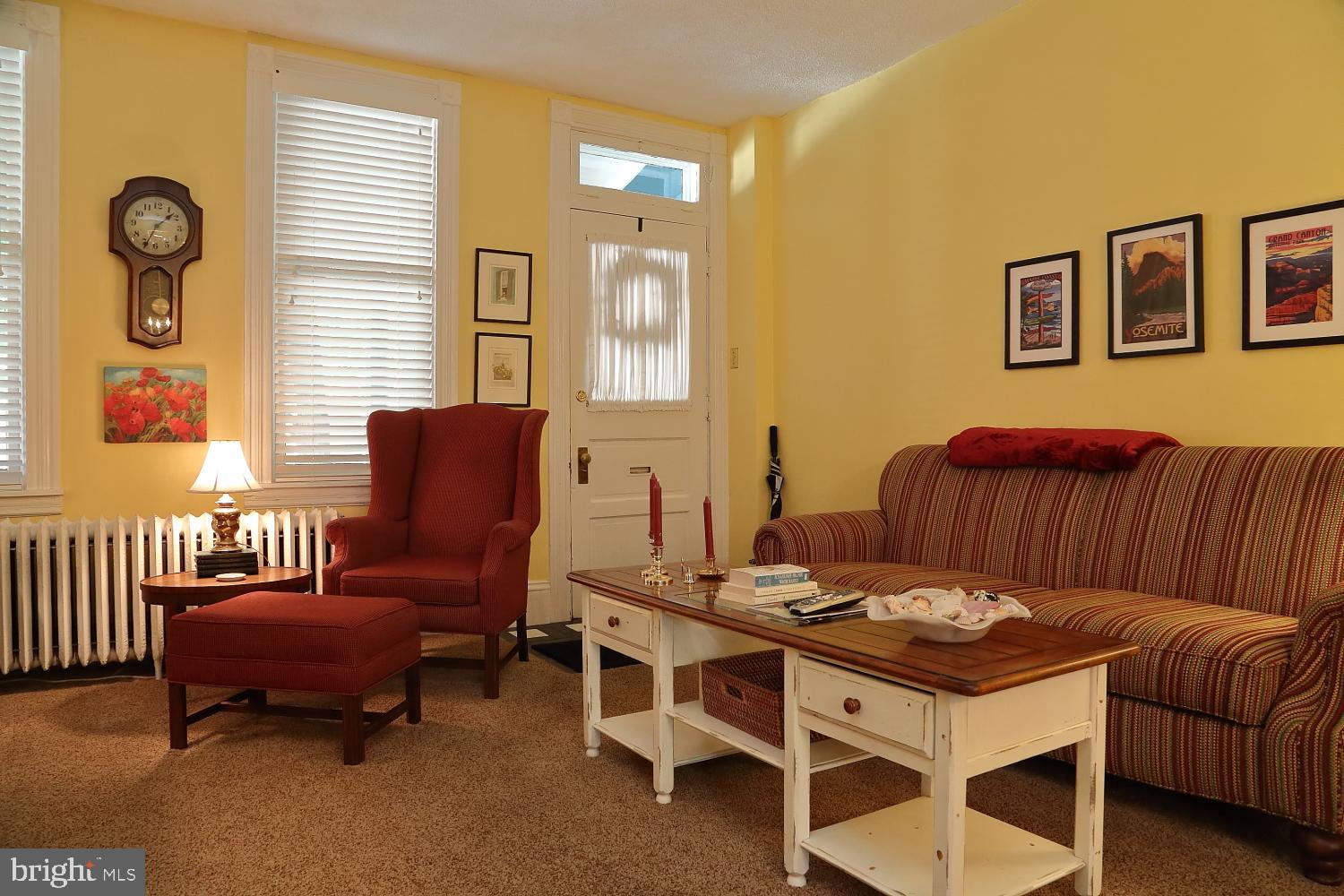 CHESTNUT HILL - Residential