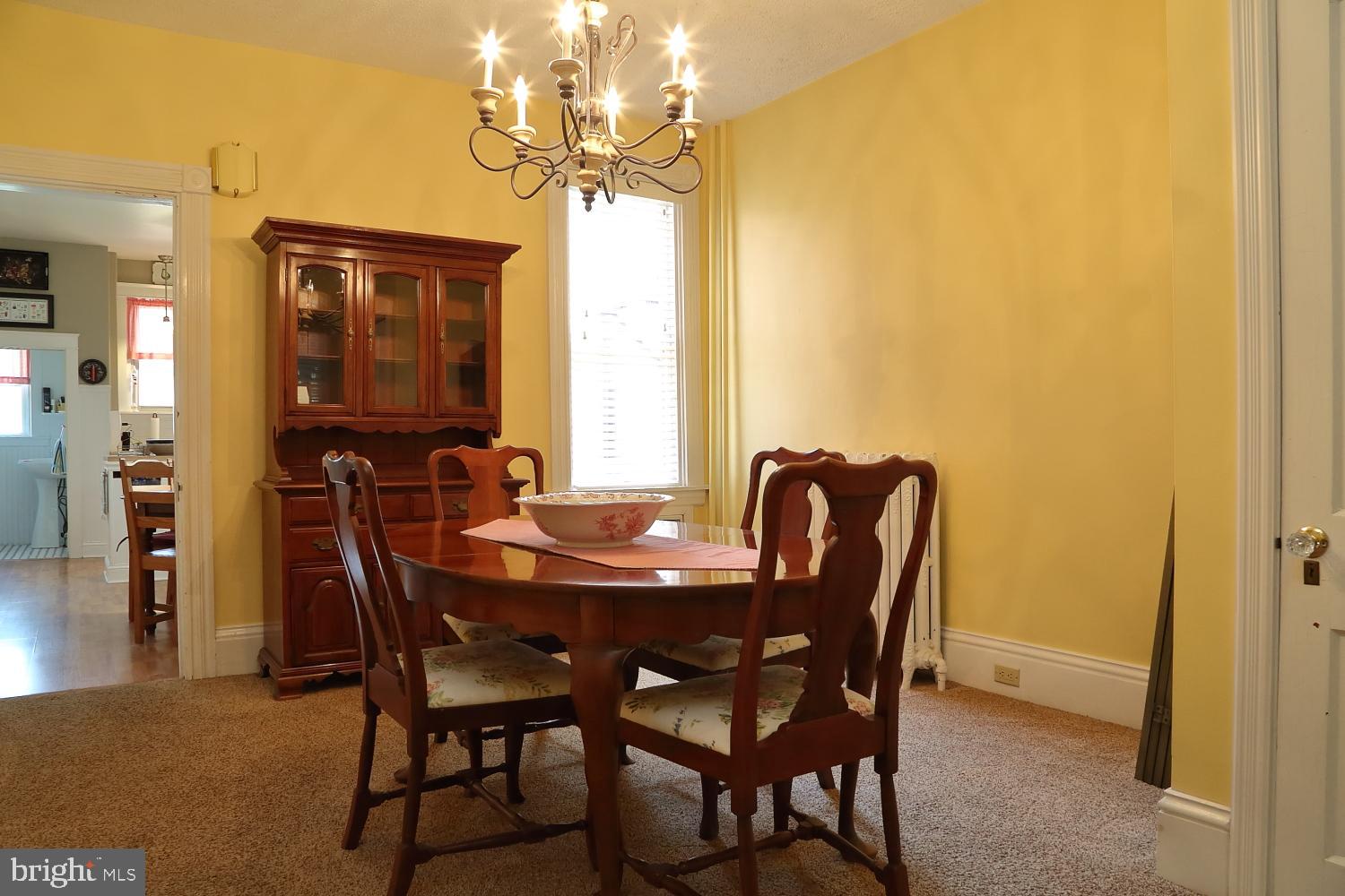 CHESTNUT HILL - Residential