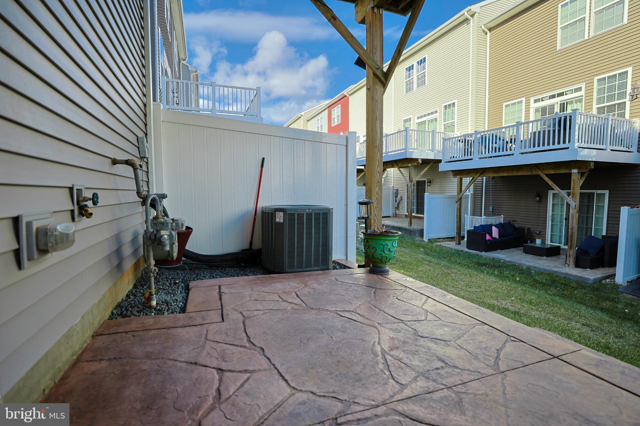 HAYMARKET CROSSING - Residential