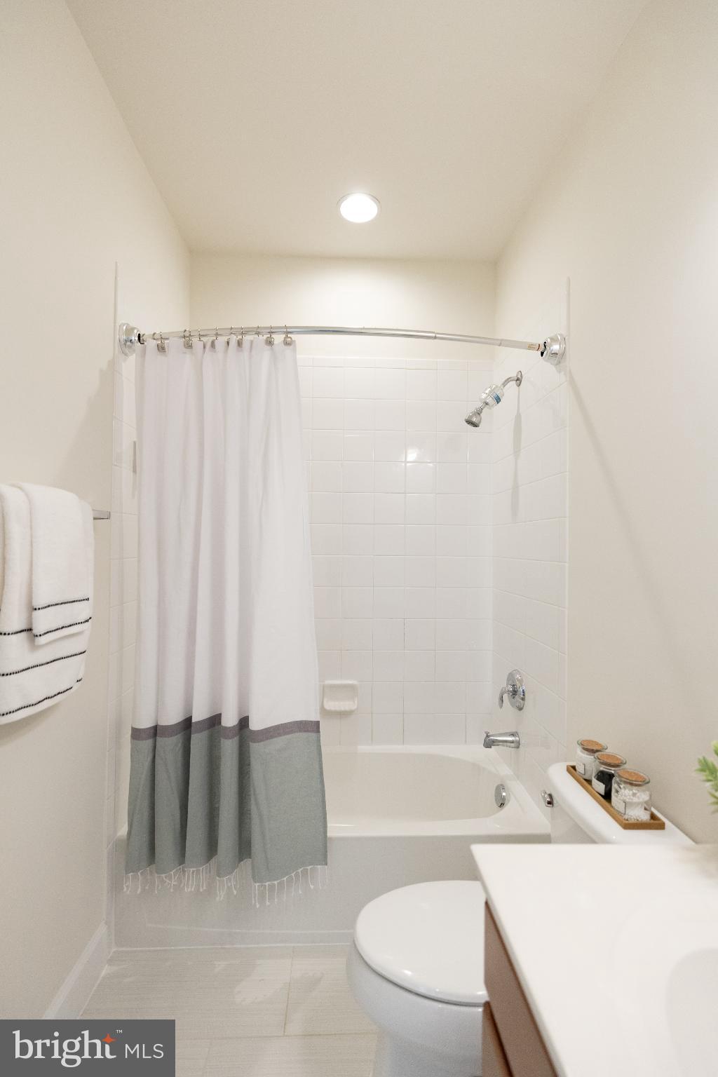 HAYMARKET CROSSING - Residential