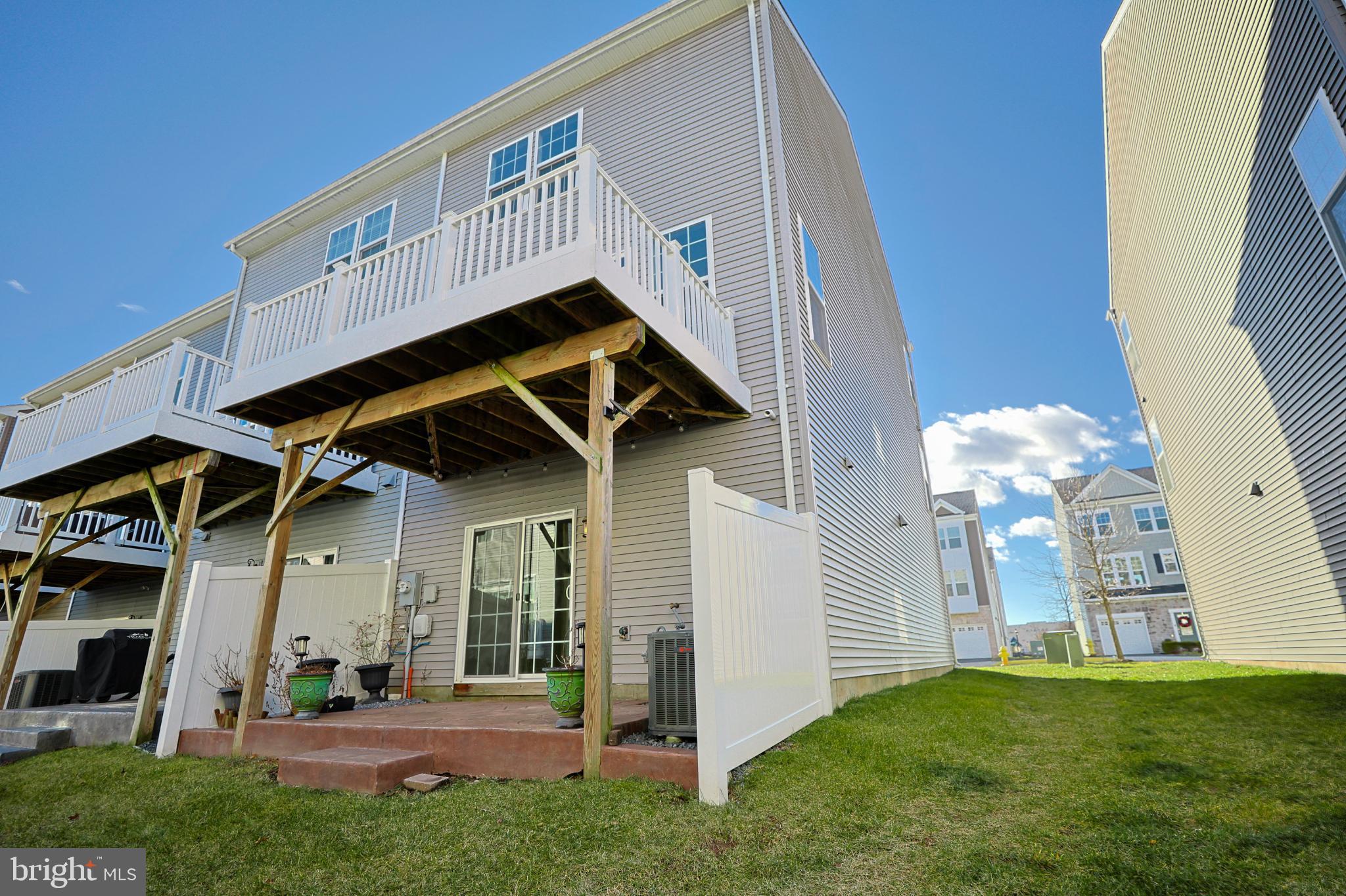 HAYMARKET CROSSING - Residential