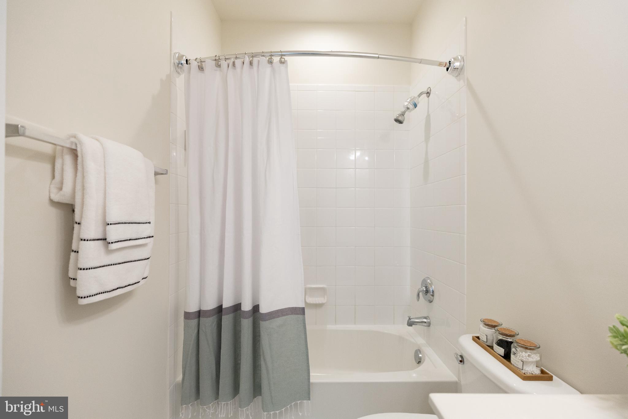 HAYMARKET CROSSING - Residential