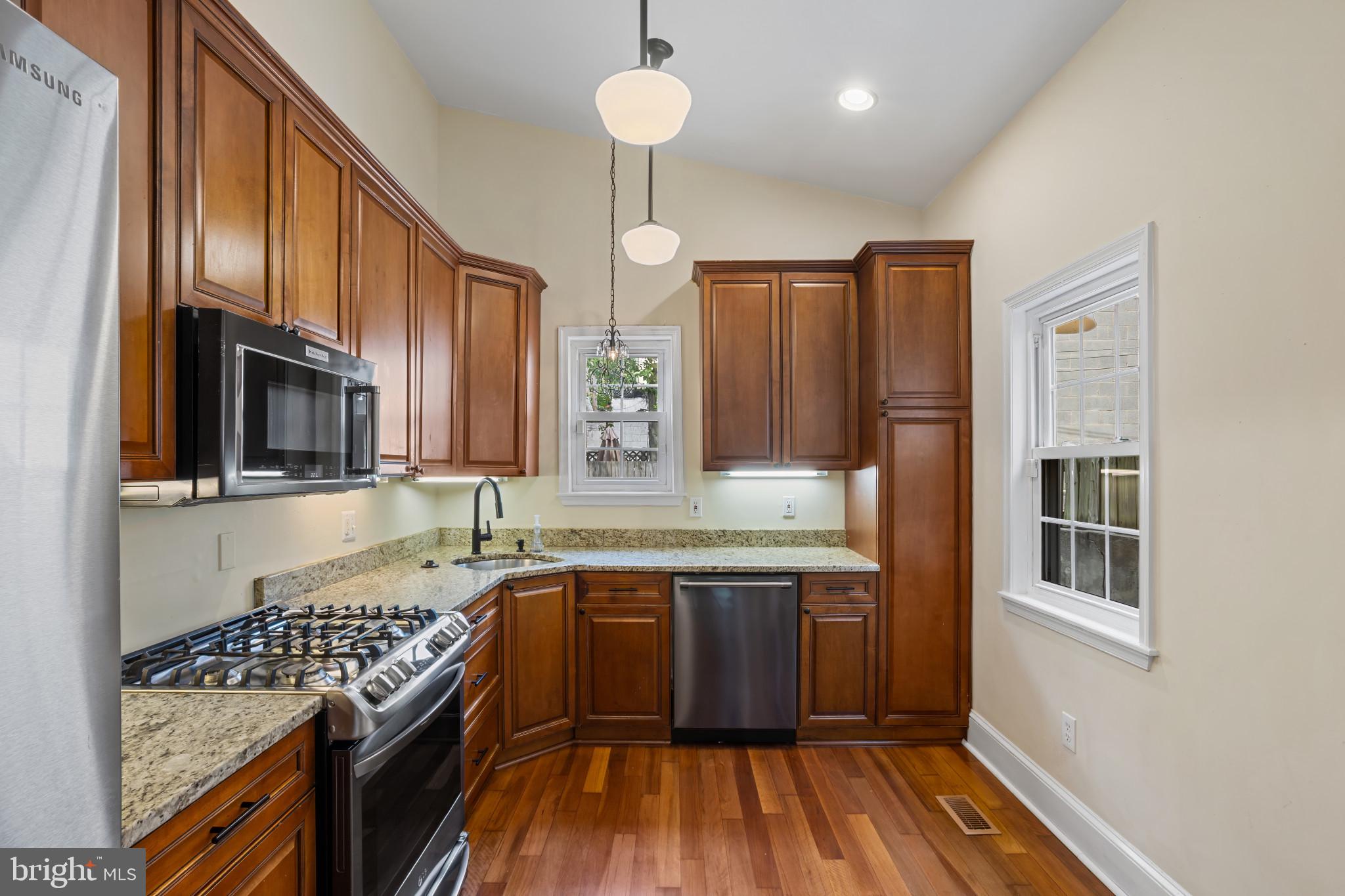 UPPER FELLS POINT - Residential
