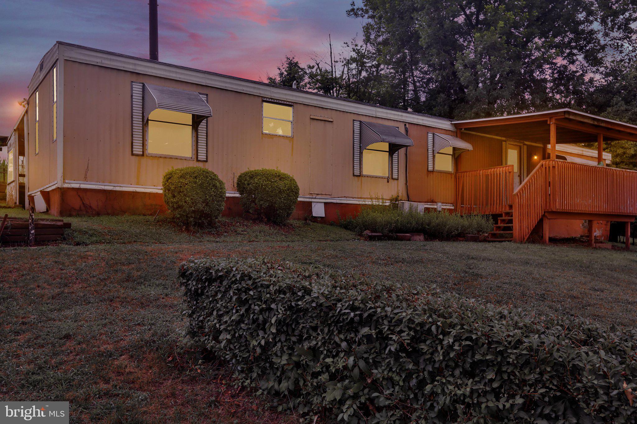 828 SPRING CITY ROAD