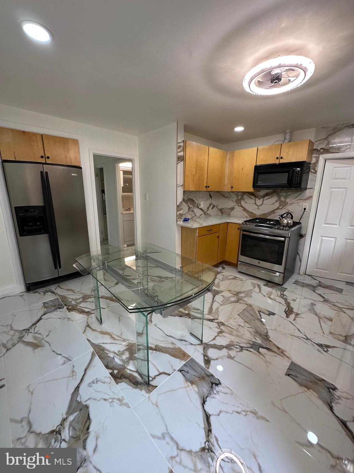 SOMERTON - Residential Lease