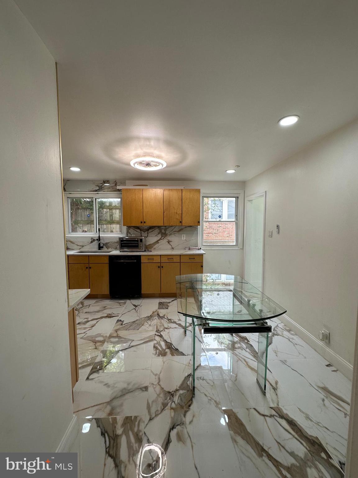 SOMERTON - Residential Lease