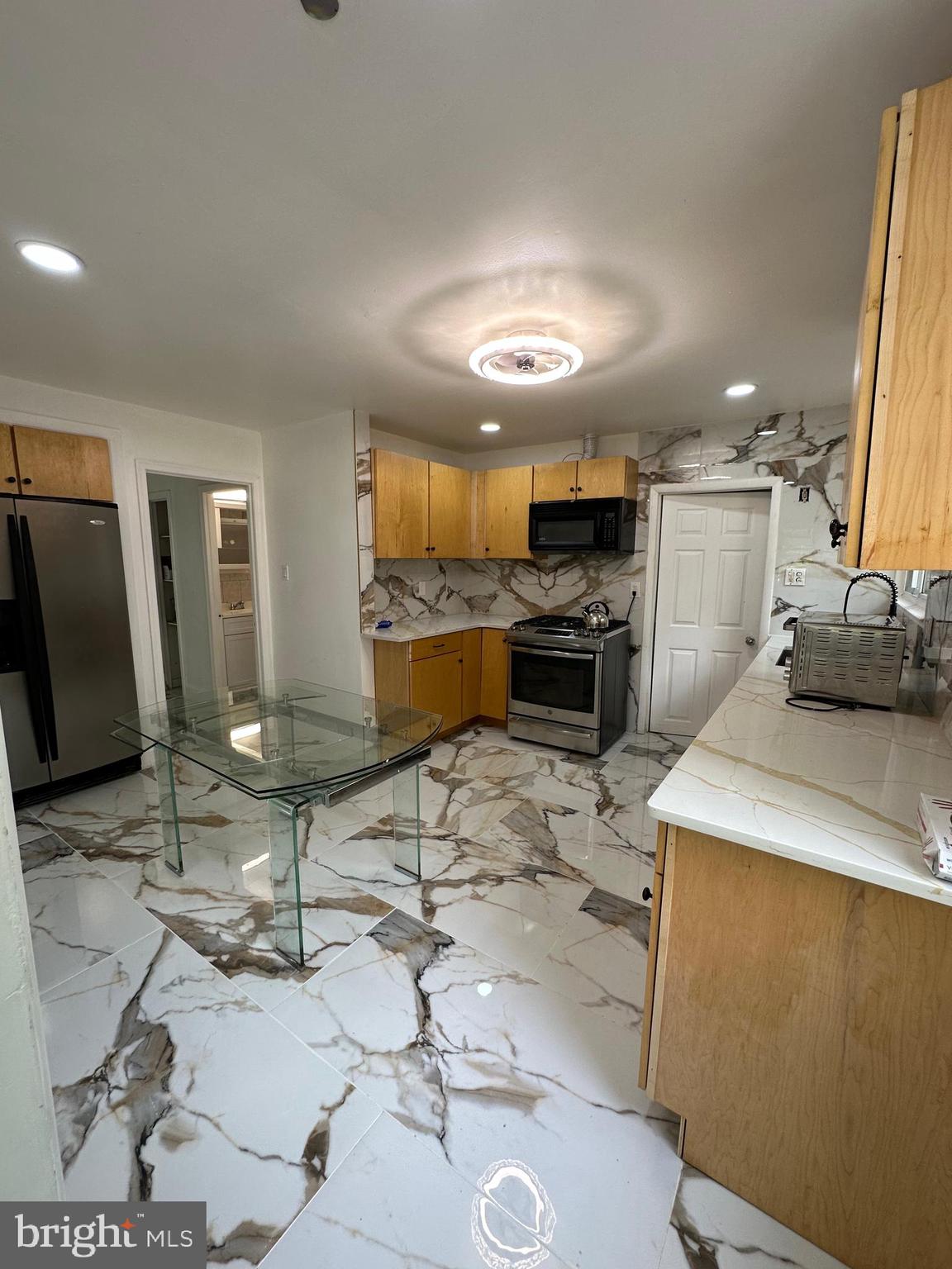 SOMERTON - Residential Lease