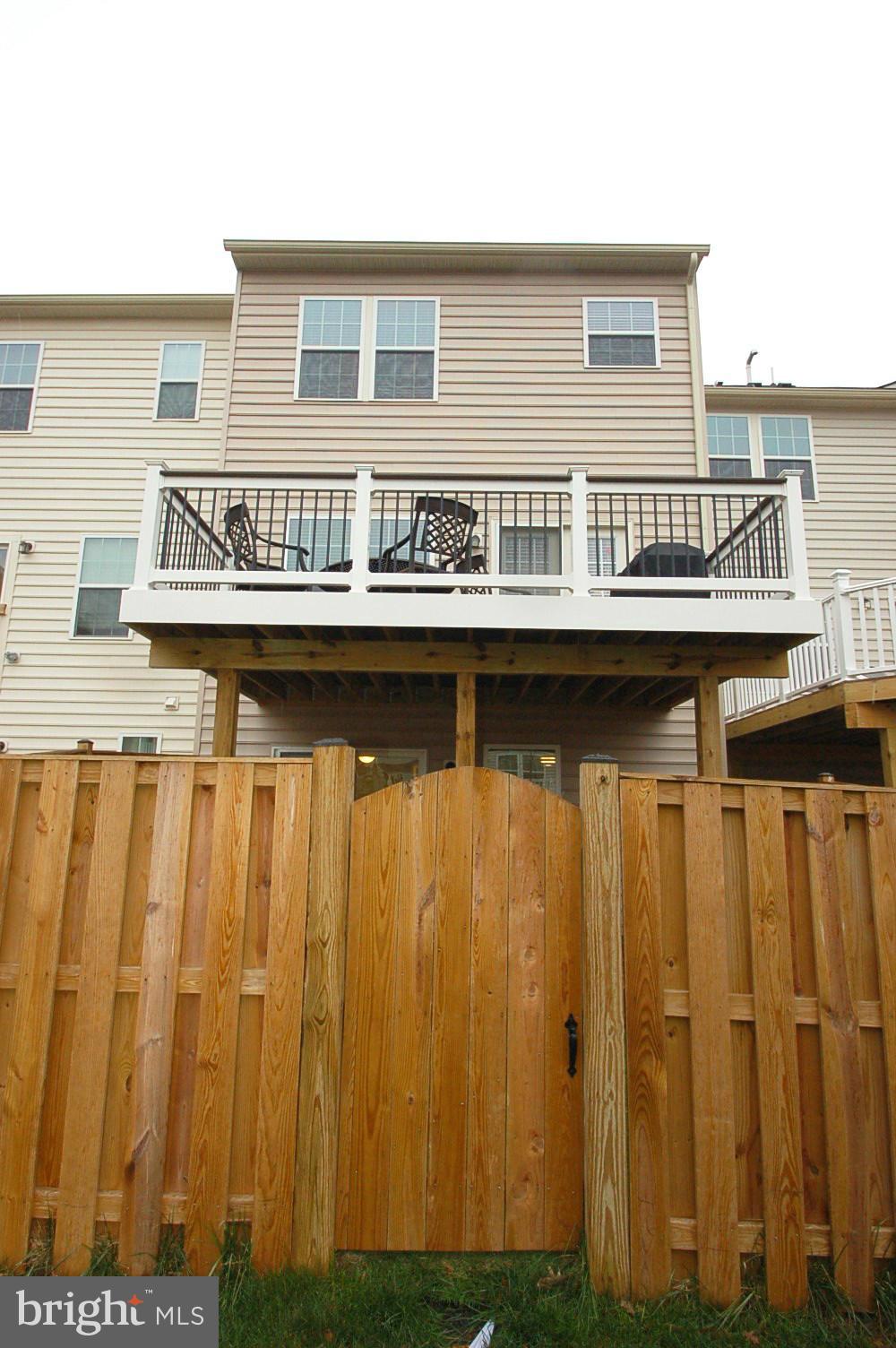 STERLING - Residential Lease