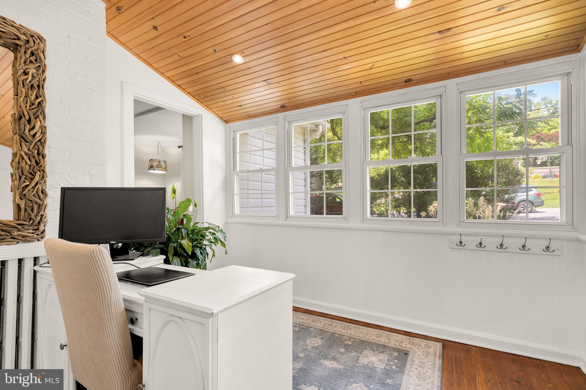 KENSINGTON - Residential