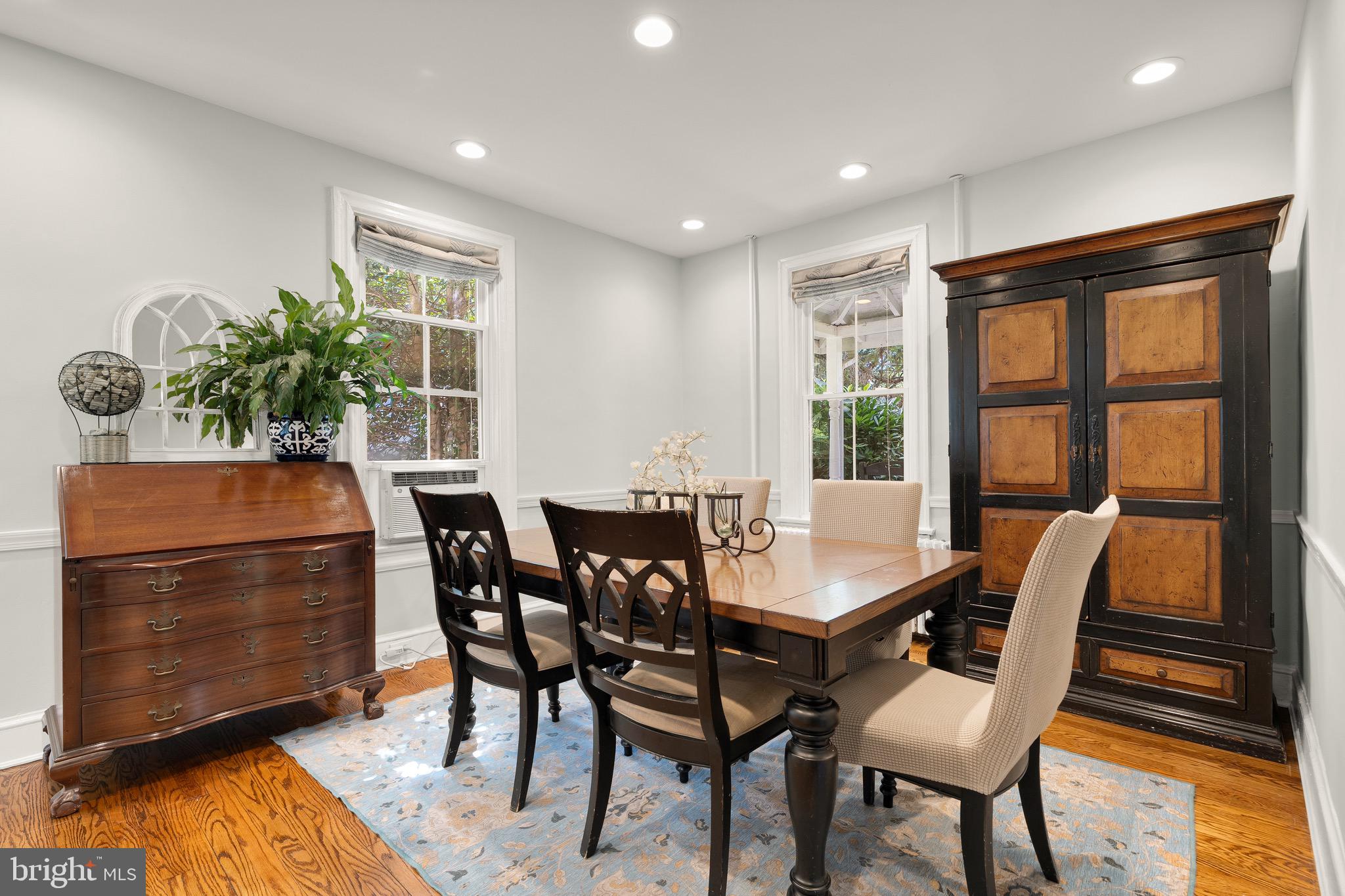 KENSINGTON - Residential