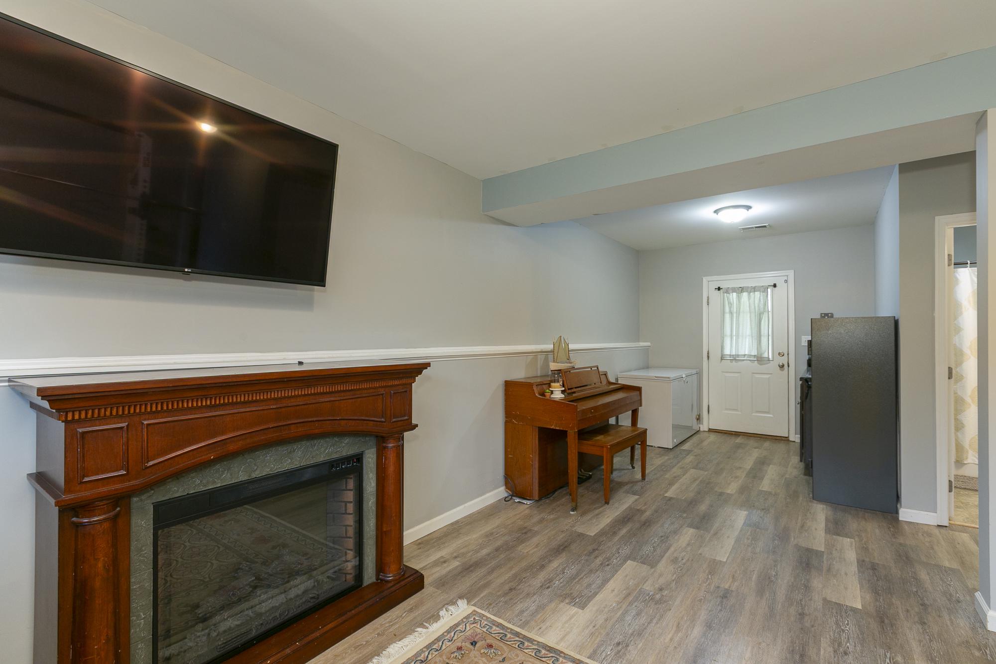 MECKLENBURG HEIGHTS - Residential