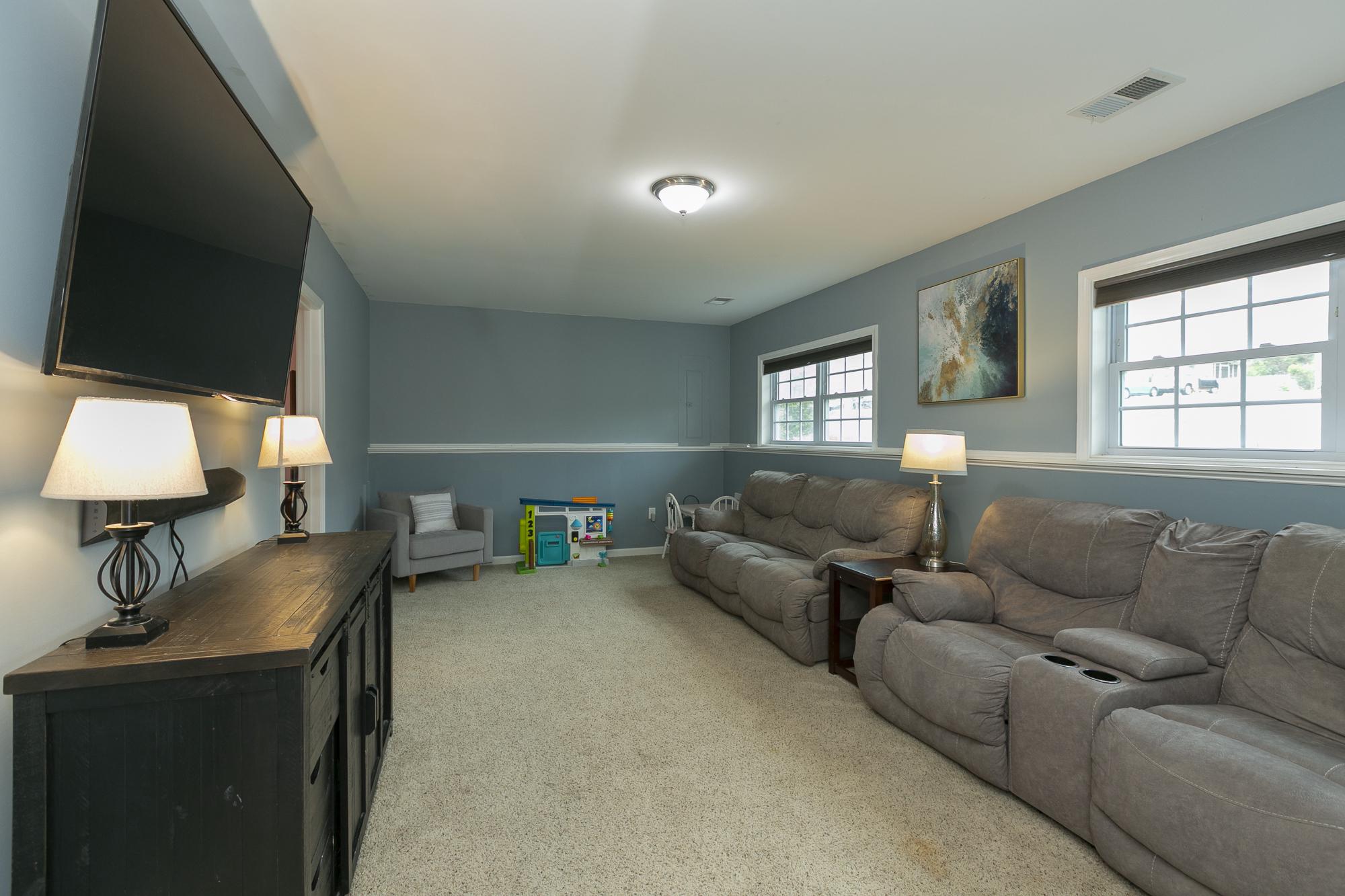 MECKLENBURG HEIGHTS - Residential