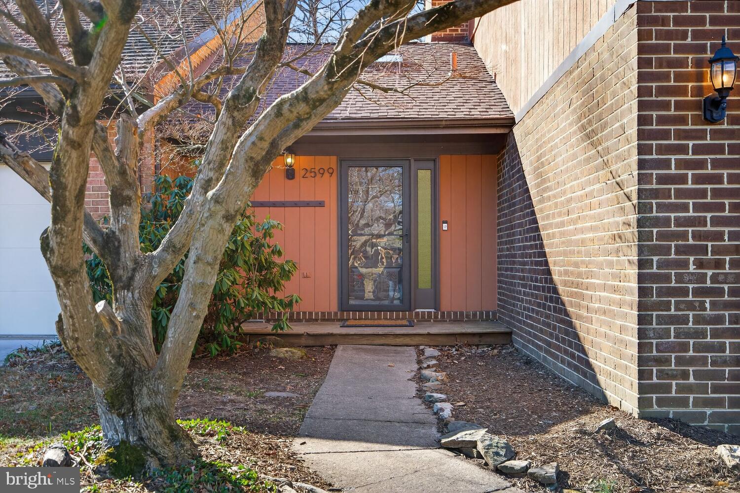 2599 TREE HOUSE DRIVE