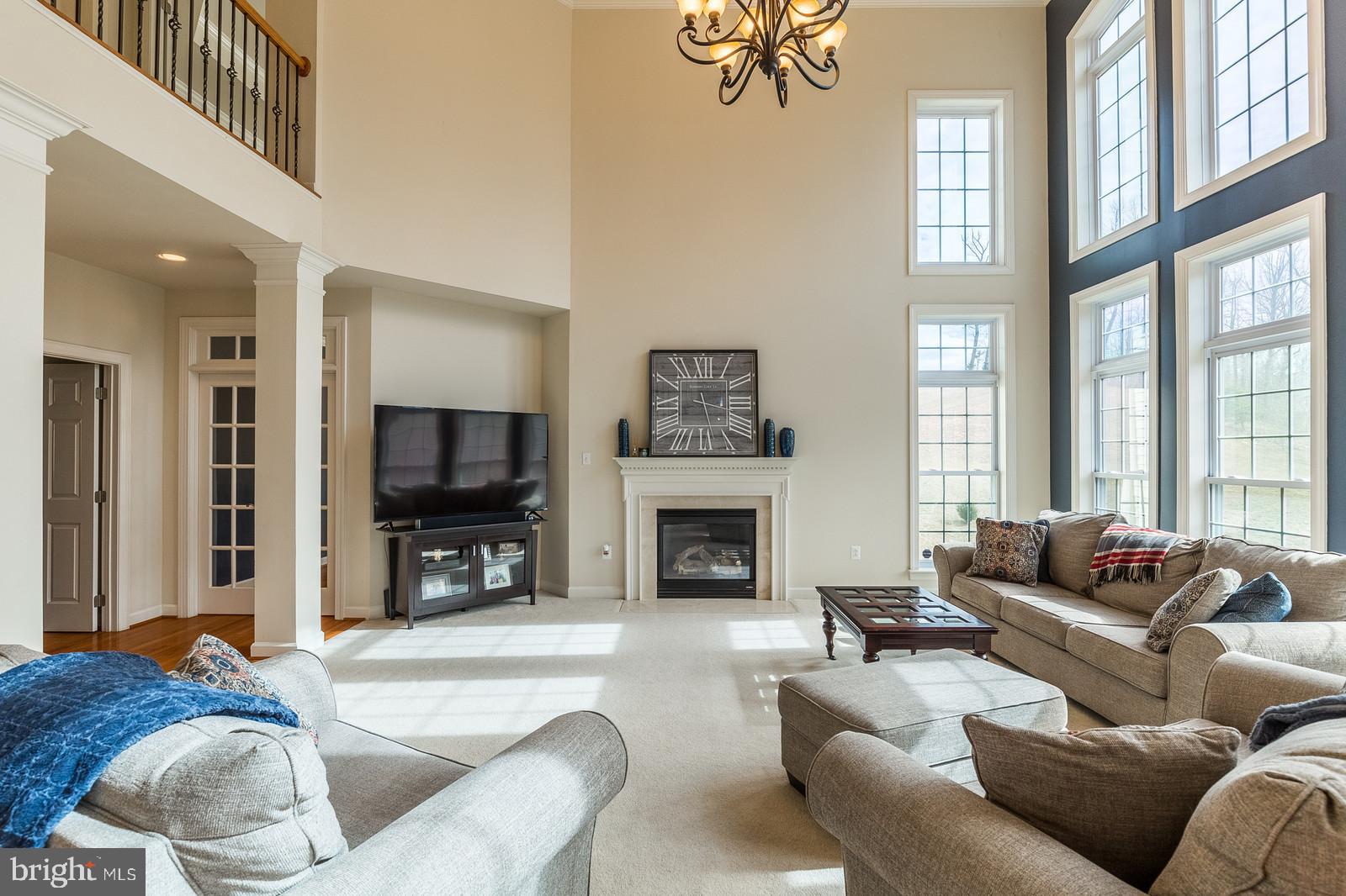 STONEWALL MANOR - Residential