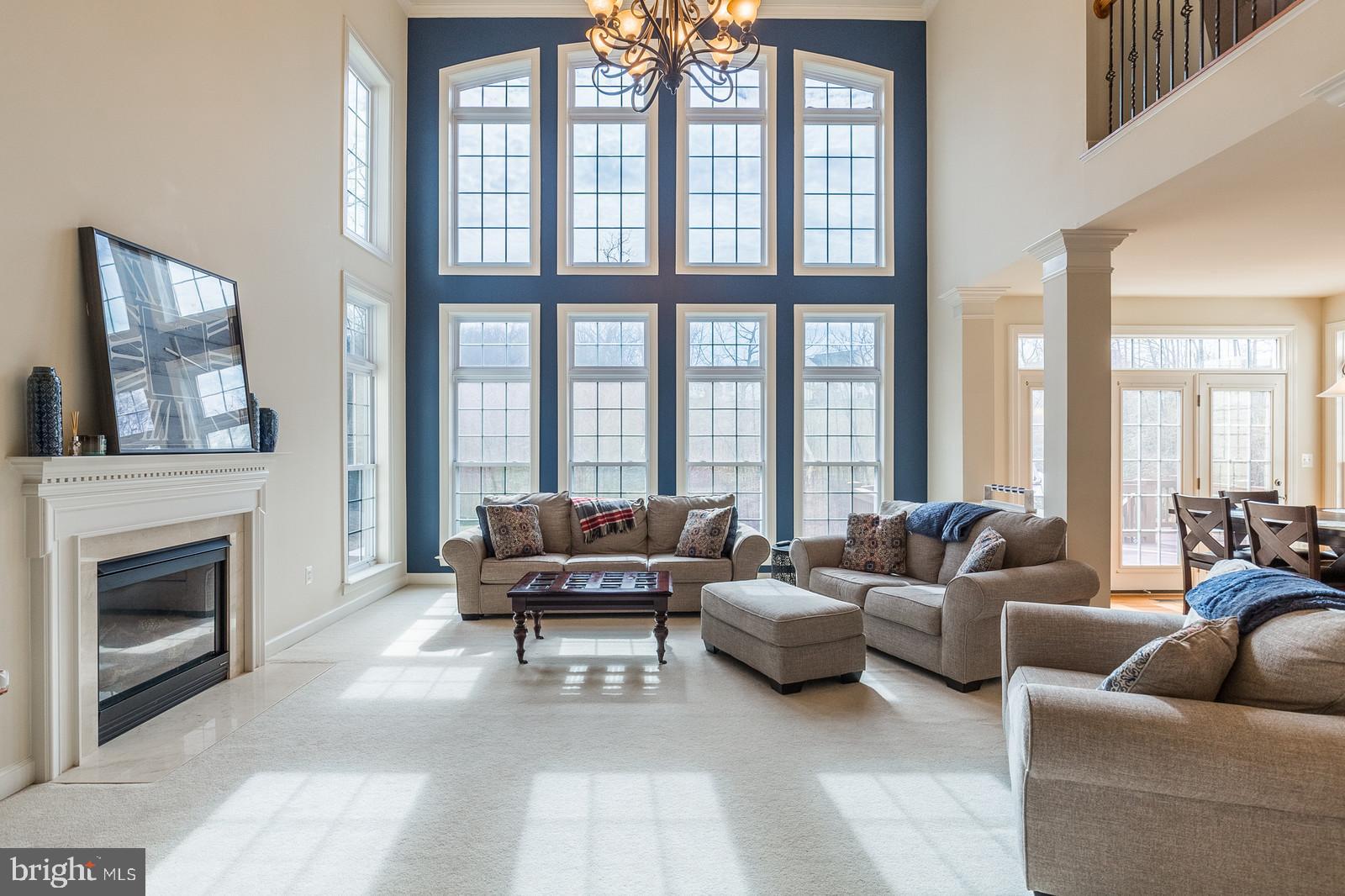 STONEWALL MANOR - Residential