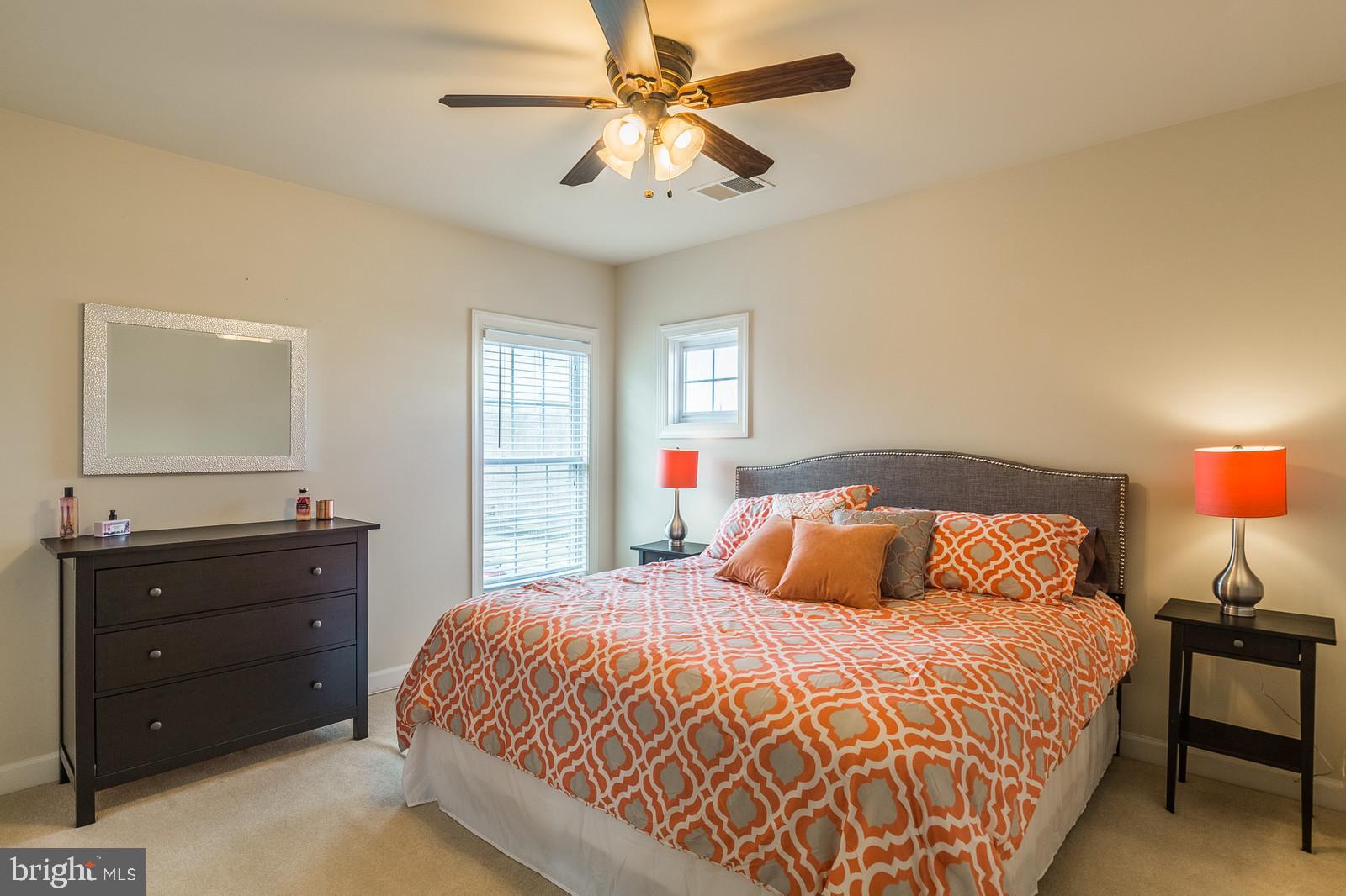 STONEWALL MANOR - Residential