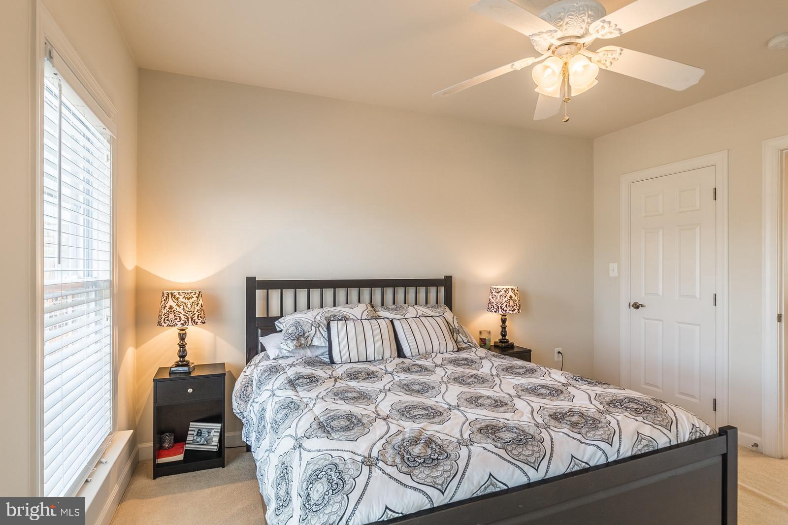 STONEWALL MANOR - Residential