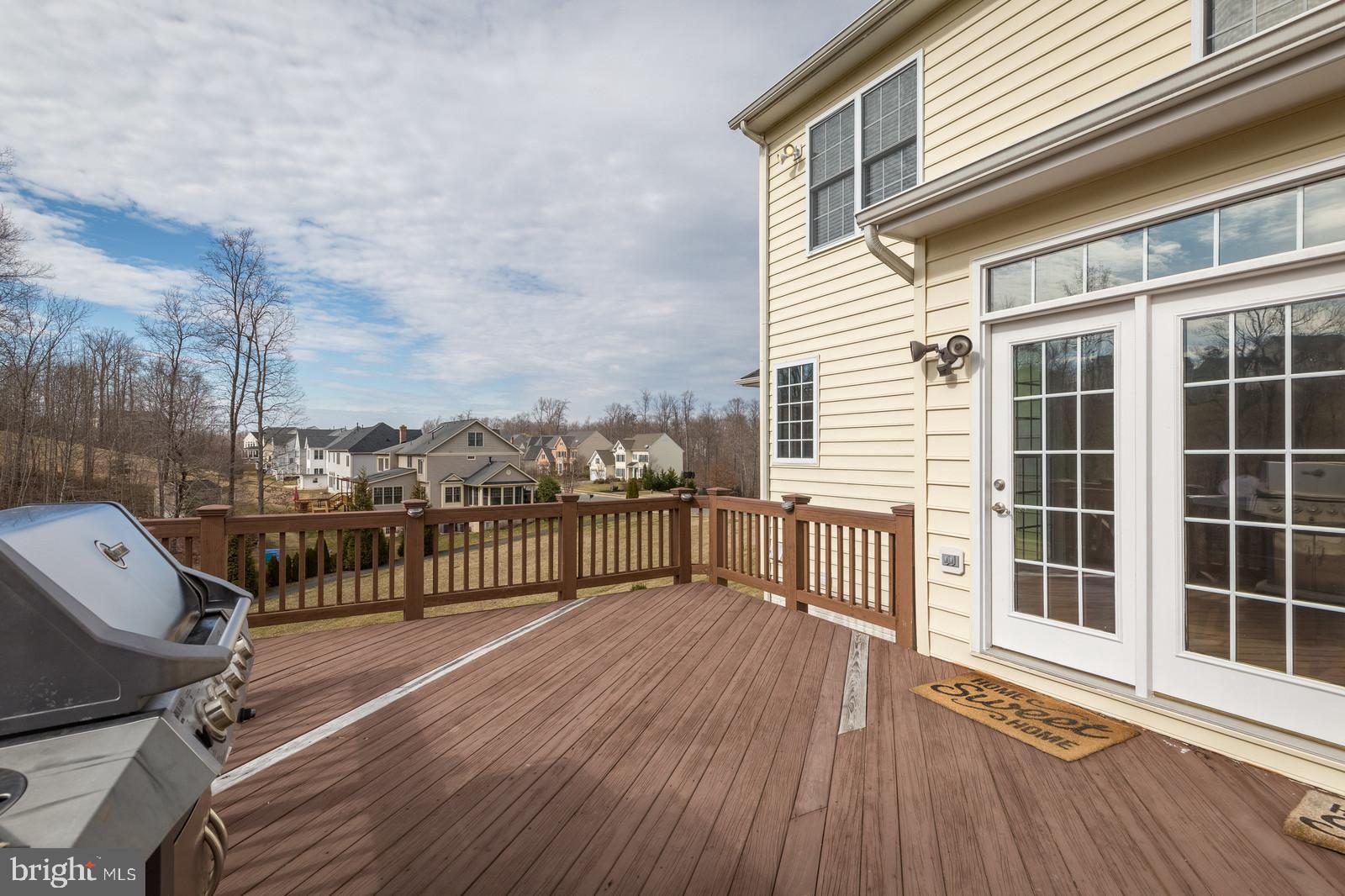 STONEWALL MANOR - Residential