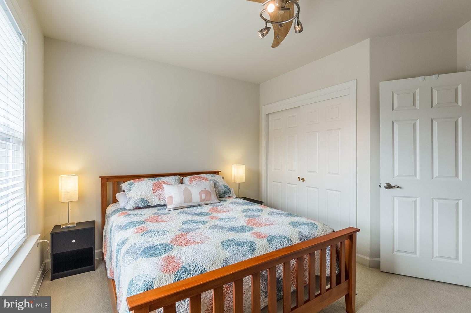 STONEWALL MANOR - Residential