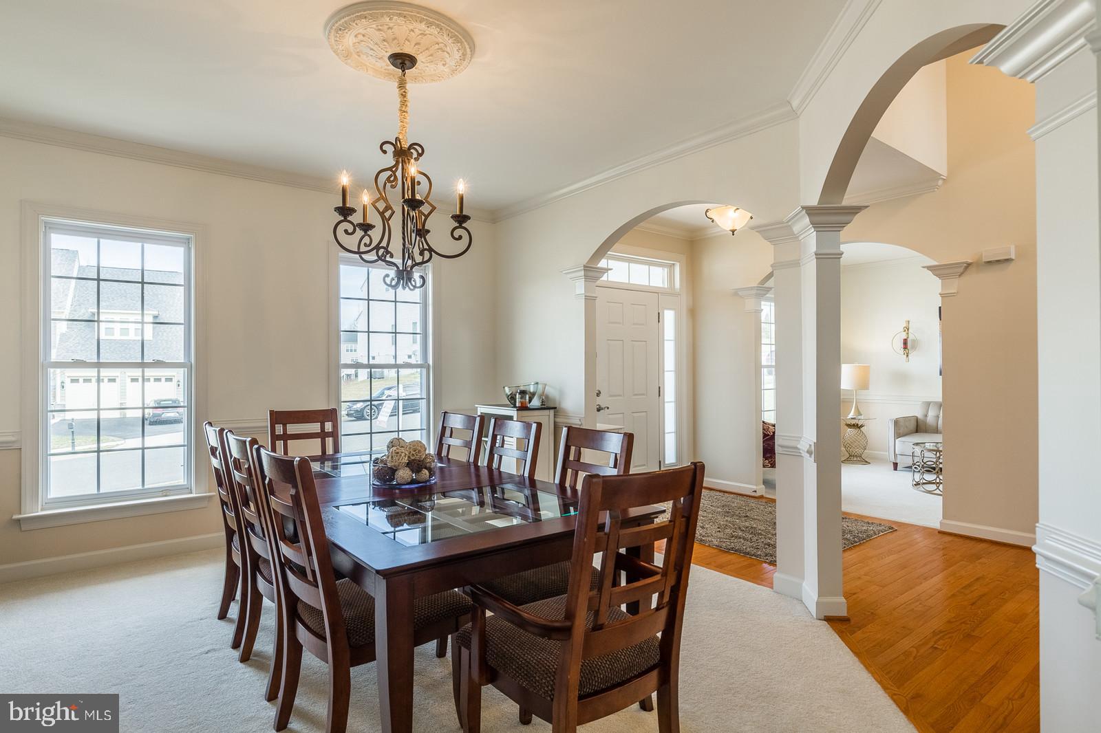 STONEWALL MANOR - Residential