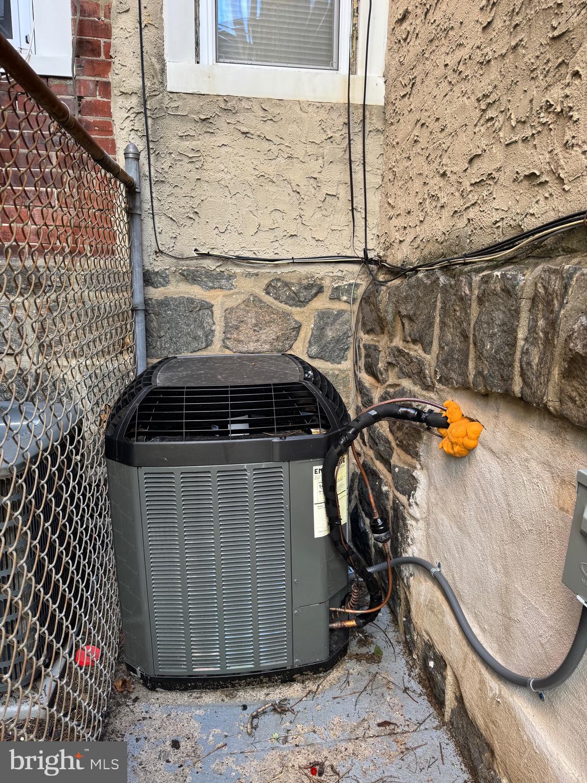 PHILADELPHIA (SOUTHWEST) - Residential