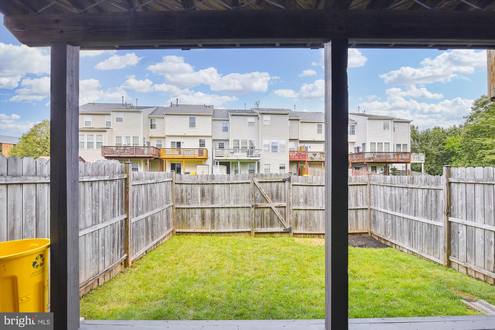 RIDGE COMMONS - Residential