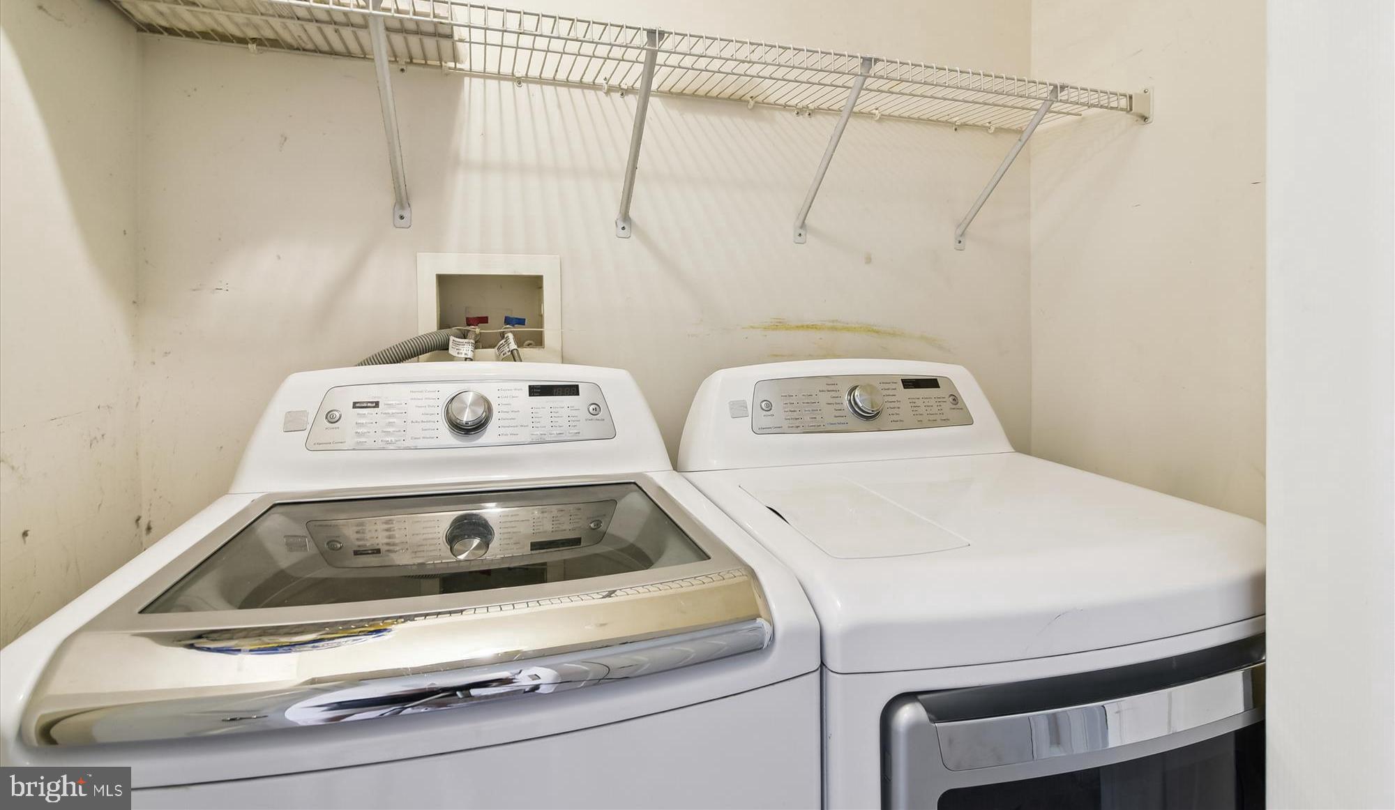 RIDGE COMMONS - Residential