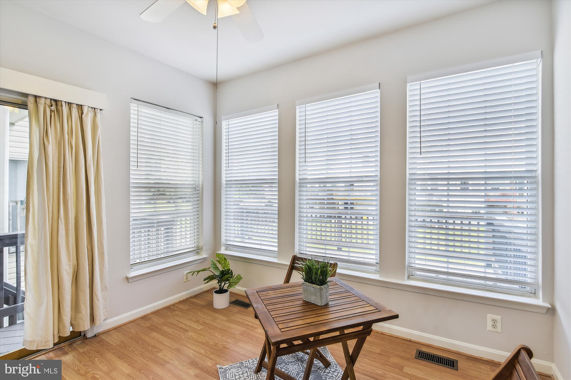 RIDGE COMMONS - Residential