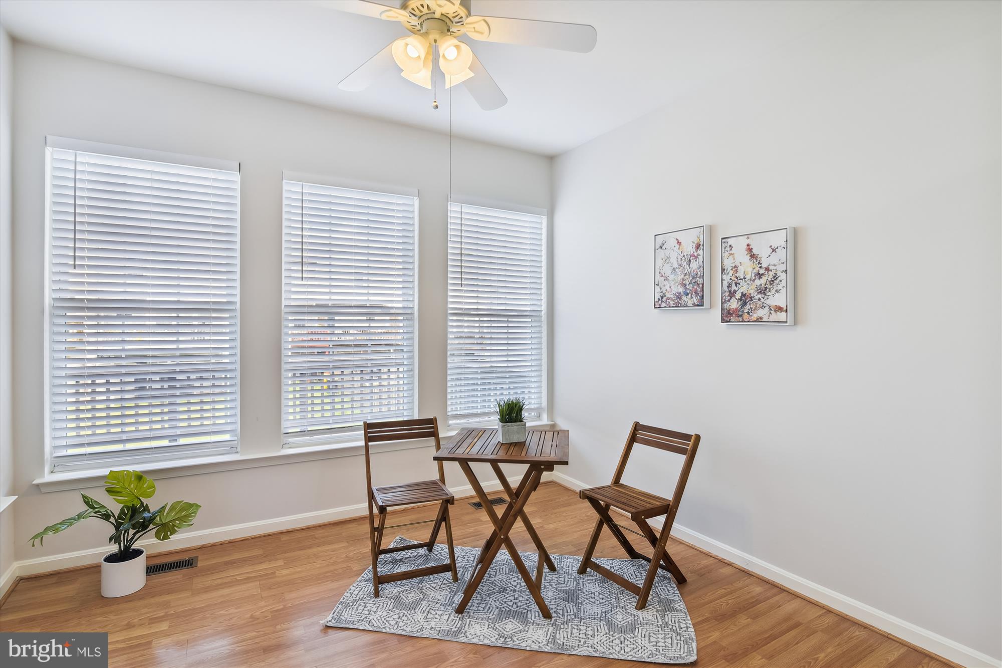 RIDGE COMMONS - Residential