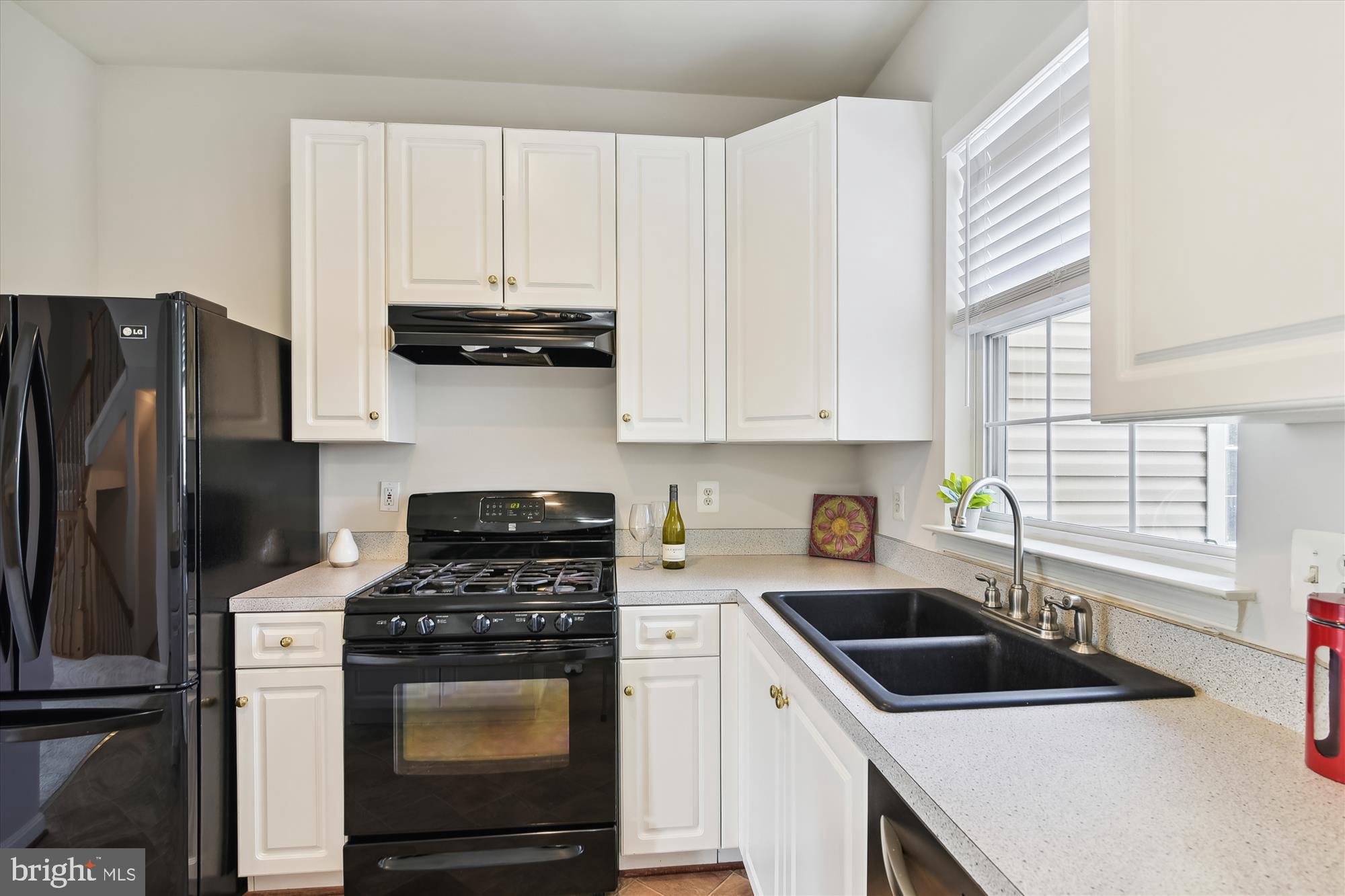 RIDGE COMMONS - Residential