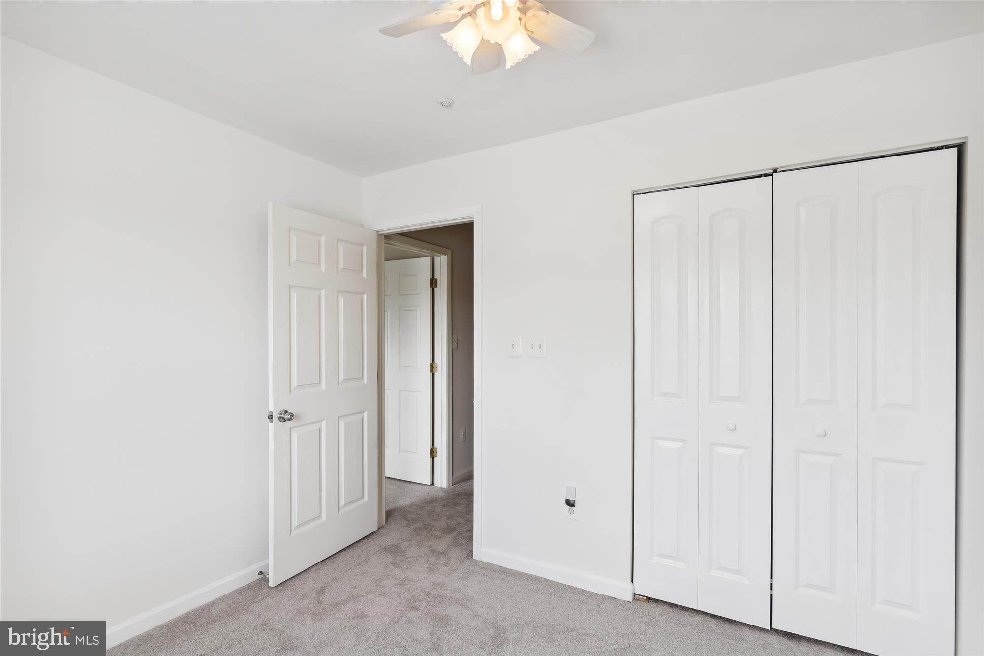 RIDGE COMMONS - Residential