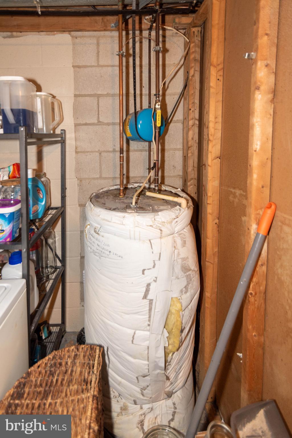 BROOKSIDE MANOR - Residential