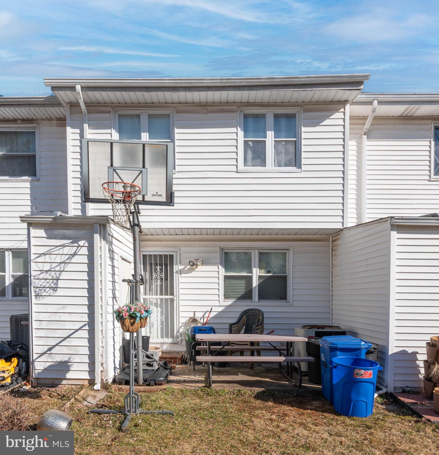 BROOKSIDE MANOR - Residential