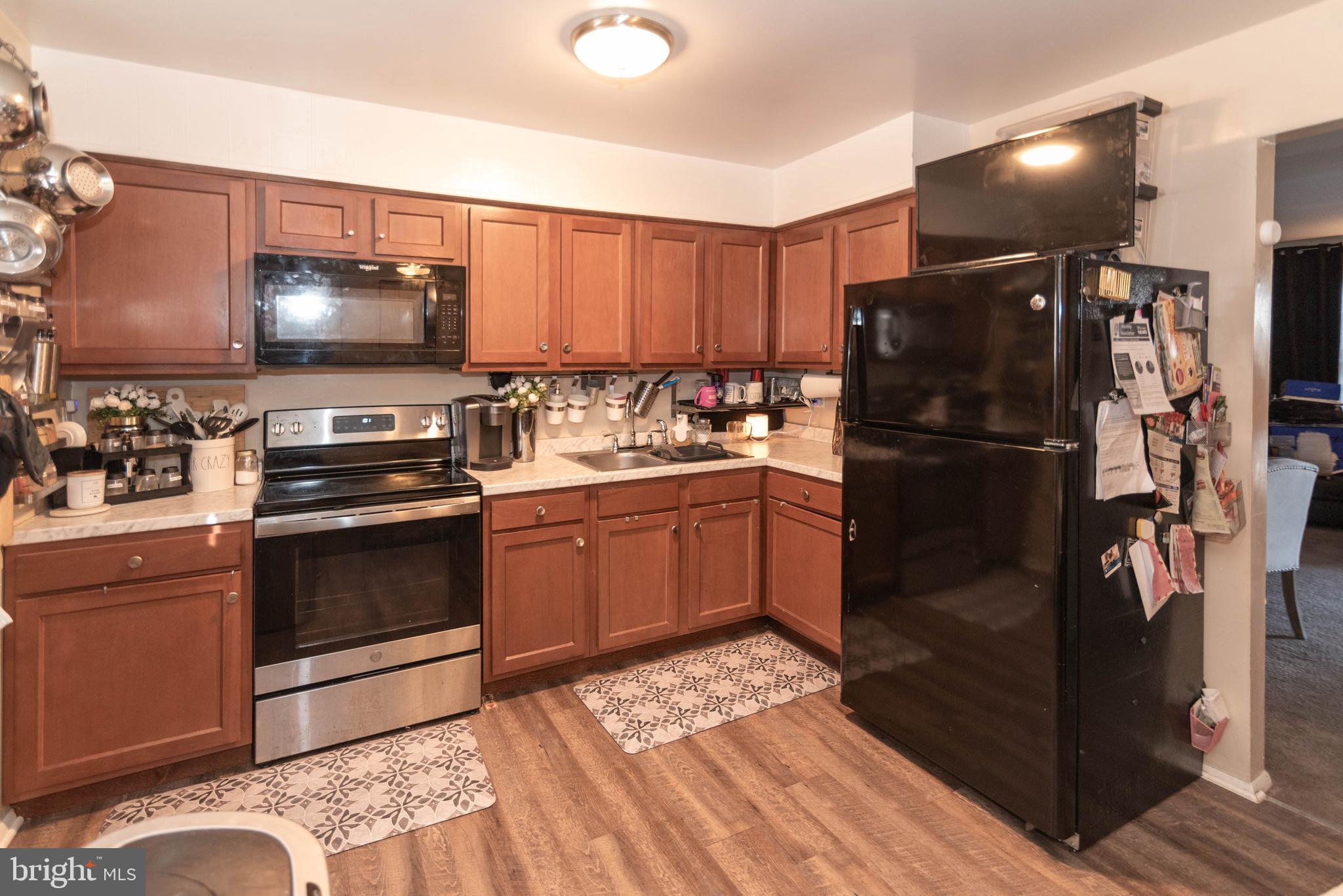 BROOKSIDE MANOR - Residential